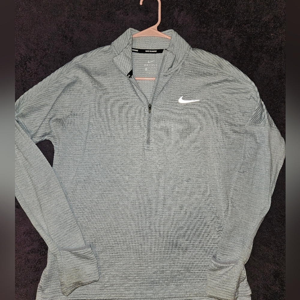 Womens Nike dry fit shirt